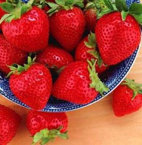 manfaat-strawberry