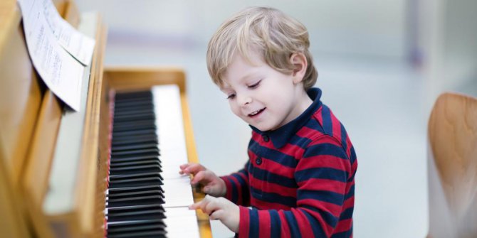 10 Manfaat Bermain Piano Baik Bagi Otak, Jiwa dan Masa ...