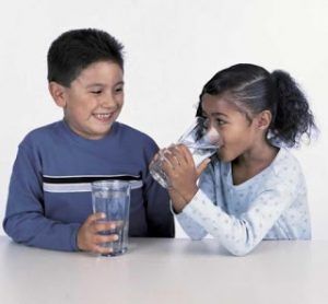 manfaat banyak minum air utih