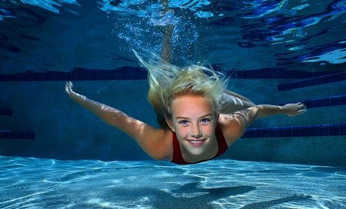 48 Manfaat Berenang Bagi Kesehatan & Fisik Tubuh - Manfaat.co.id